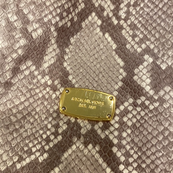 Michael Kors handbag - Picture 3 of 6